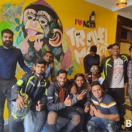 Travel Monkey Hostel 阿格拉 外观 照片
