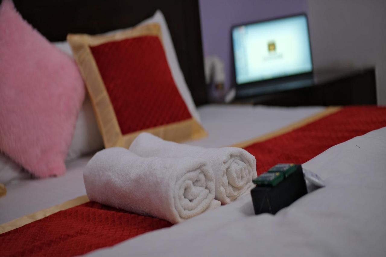 Travel Monkey Hostel 阿格拉 外观 照片