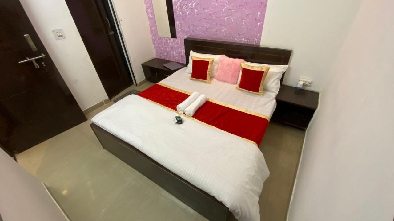 Travel Monkey Hostel 阿格拉 外观 照片