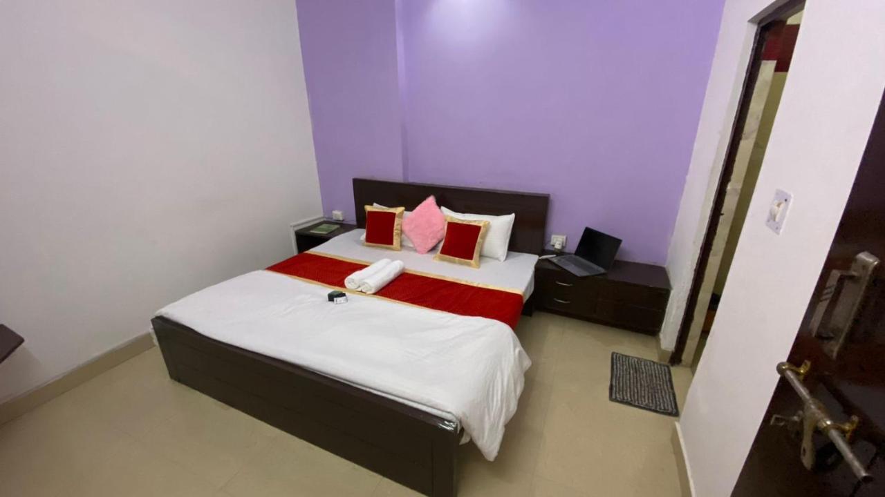 Travel Monkey Hostel 阿格拉 外观 照片
