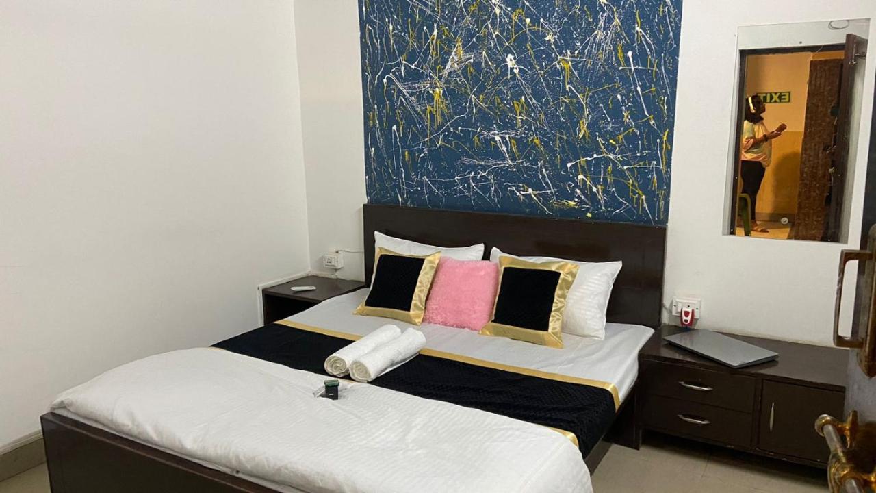 Travel Monkey Hostel 阿格拉 外观 照片