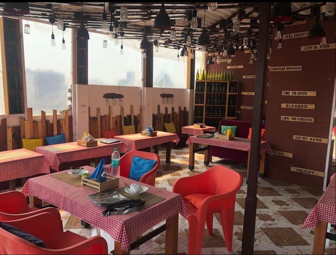 Travel Monkey Hostel 阿格拉 外观 照片