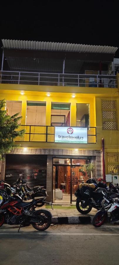 Travel Monkey Hostel 阿格拉 外观 照片