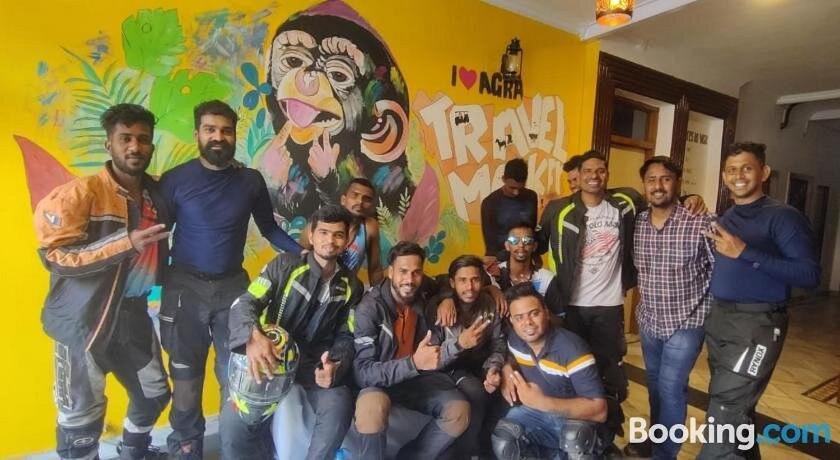 Travel Monkey Hostel 阿格拉 外观 照片
